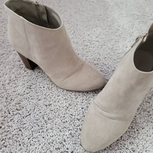 Old Navy Women's Booties Size 7